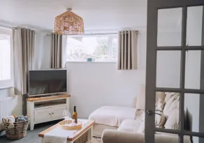 Joannes Retreat, Dog Friendly Property in Weymouth with Free Parking - Image 5