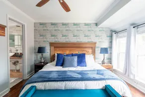 Walk To Broadway Charming Modern Historic Townhome - Image 3