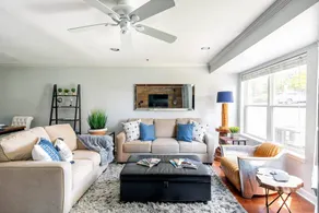 Walk To Broadway Charming Modern Historic Townhome - Image 5