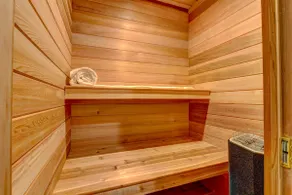 Private hot tub & sauna at Stratton Resort - Image 5
