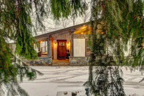 Private hot tub & sauna at Stratton Resort - Image 2