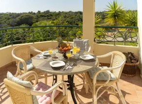 49 Presa da Moura - Superbly 2 Bed Townhouse - Image 4