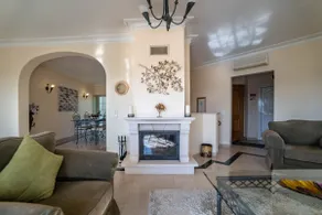 49 Presa da Moura - Superbly 2 Bed Townhouse - Image 3