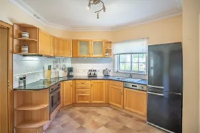 49 Presa da Moura - Superbly 2 Bed Townhouse - Image 5