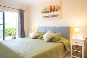 49 Presa da Moura - Superbly 2 Bed Townhouse - Image 2