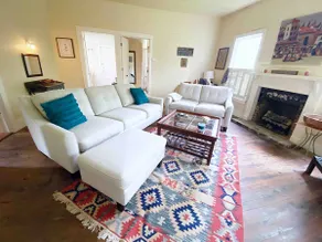 Meadowview Cottage at Historic Brookfield Estate - Image 3