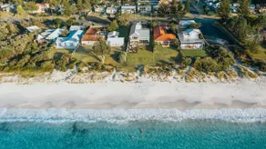 'Atra' - Jervis Bay Beach Front Holiday Home - Image 2