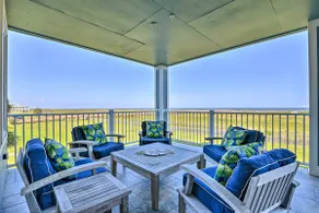 Gulf View + Beach Access: Galveston Resort Condo! - Image 2