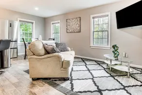 4 Mi to Main Street: Petite Weaverville Escape! - Image 4