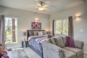 Lakeview Retreat w/ Fireplace, Spa Tub & Balcony - Image 5