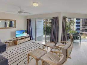 Mainsail 8 Heart of Mooloolaba Apt - Image 2