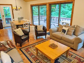 ~ QUIET ESCAPE ~ Gå til Okemo ski trail! Classic Vermont Ski Chalet m / poolbord - Image 4