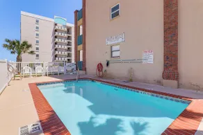 Tuluminati Lux South Padre Condo w/ Pool! - Image 3