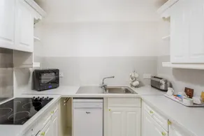Modern 1-Bed Apartment | Seaside Resort | Sleeps 4 - Image 3