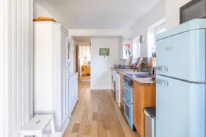 Painter Cottage - Image 3