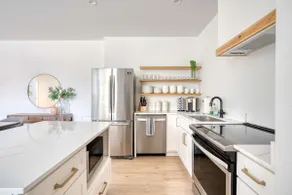 4BR Luxury Condo | Walk to Mississippi & Alberta - Image 2