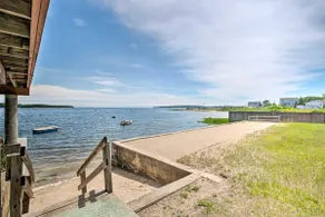 Waterfront Cape Cod Cottage w/ Beach & Deck! - Image 2