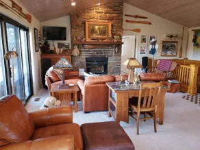 LILY'S-Lake View-Lake Access-Swim Pool-Game Room - Image 3