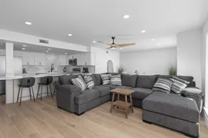 Direct Oceanfront 2 Bedroom 2 Bathroom - Image 2