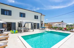 Luxury Villa Ivy - Image 4
