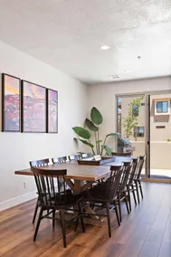 Adventure HQ 1 townhouse - Image 5