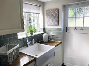 Millie's Cottage - Image 2
