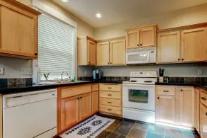Secluded & sunlit desert oasis with pool, hot tub, - Image 3