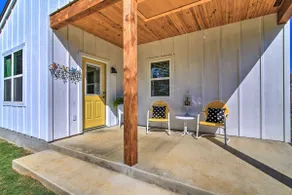 Hill Country Escape: Hike, Swim, & Drink Wine - Image 3