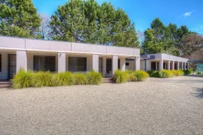 Grevillea Gardens Unit 6 - Image 2
