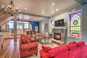 Dock Game Room Lakefront Villa in Saylorsburg - Image 4