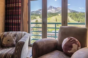 Ski-in/out condo with views & shared pool/hot tub - Image 4