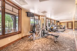 Crystal Peak Lodge 3 Bedroom Ski In, Ski Out Slopeside Condo At The Base Of Peak 7 - Image 4