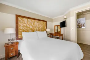 Modern 1-Bed House | Countryside Resort | Sleeps 4 - Image 3