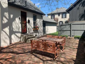 Cozy 2BR w/ Garage + Private Yard | German Village - Image 4