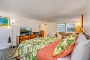 @ Marbella Lane - Breezy Studio@Diamond Head Beach Hotel - Image 3