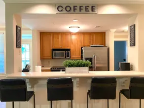 Amazing Lake/Golf View 3bed Condo - Walk To Ritz - Image 5