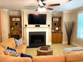 Amazing Lake/Golf View 3bed Condo - Walk To Ritz - Image 2