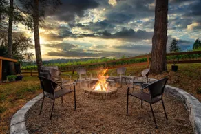 Epic Views, Huge Decks, Hot Tub, Walk to Wineries - Image 4
