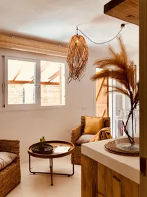 Can Petit - Romantic & Cozy Villa - Image 3