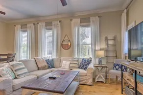 Santa Rosa Beach Haven w/ Rooftop + Pool Access - Image 3