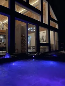 Luxury Tobermory Retreat Modern Home and Hot Tub - Image 2