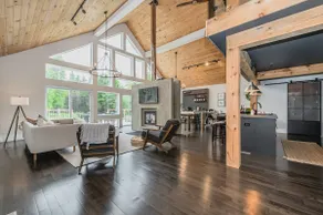 Luxury Tobermory Retreat Modern Home and Hot Tub - Image 5