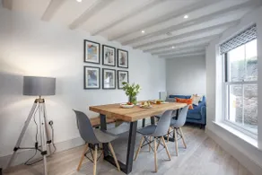 Birdcage Cottage, Free WiFi, Fireplace, Coffee Machine - Image 4