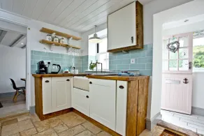 Birdcage Cottage, Free WiFi, Fireplace, Coffee Machine - Image 5