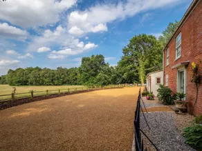 Broad House  - sleeps 8 guests  in 4 bedrooms - Image 4