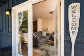 Adorable Mercer Lake Area Cottage with HOT TUB! Pet Friendly, Walk to Mercer Lake. - Image 2