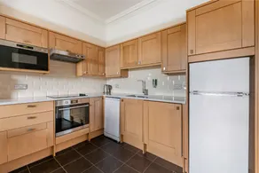 2-Bed Apartment | Countryside Resort | Sleeps 6 - Image 4