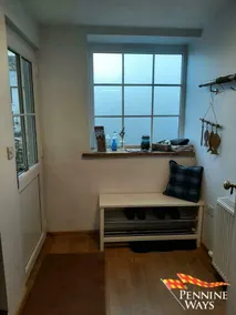 The Boat House, Spacious Village Apartment - Image 3