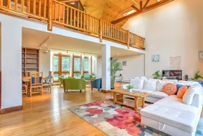 Peaceful Mountian Oasis: Firepit, Hot Tub, Sauna! - Image 4