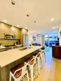Modern Ballard Townhouse - 92 Walkscore & Rooftop! - Image 3